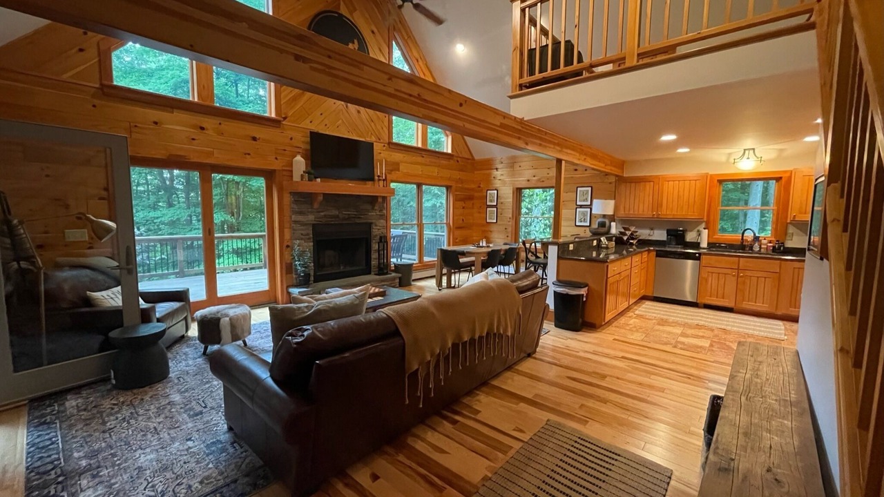 Photo of Livingroom in Lakeville