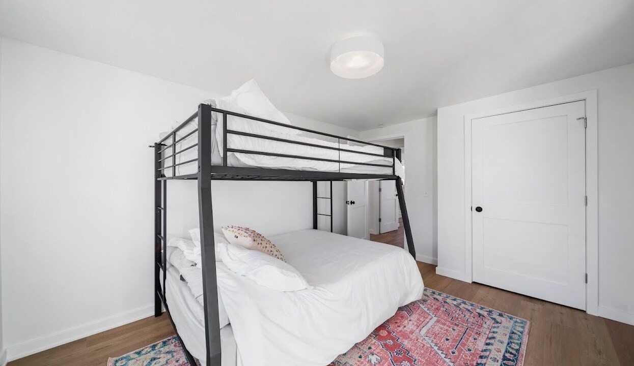 Photo of Bedroom in Willoughby