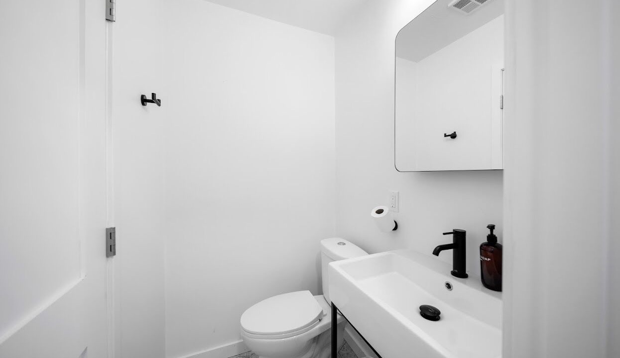 Photo of Bathroom in Willoughby