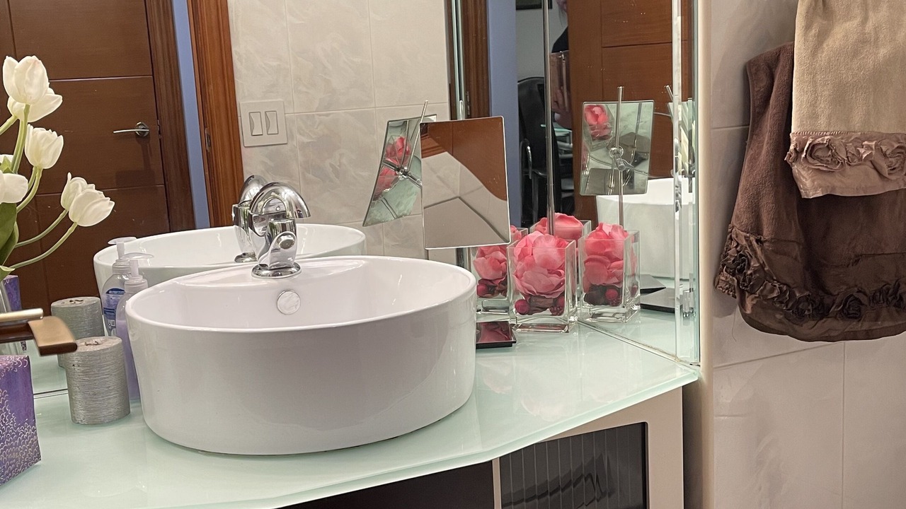 Photo of Bathroom in Fort Lee