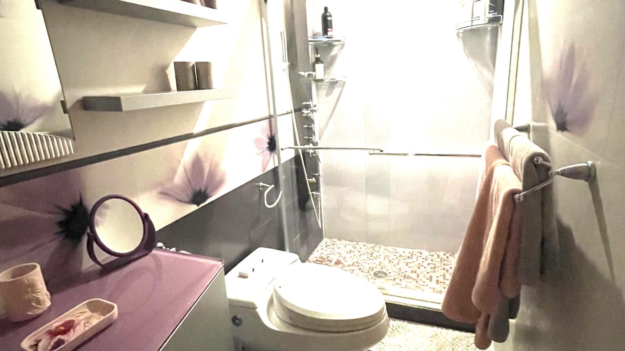 Photo of Bathroom in Fort Lee