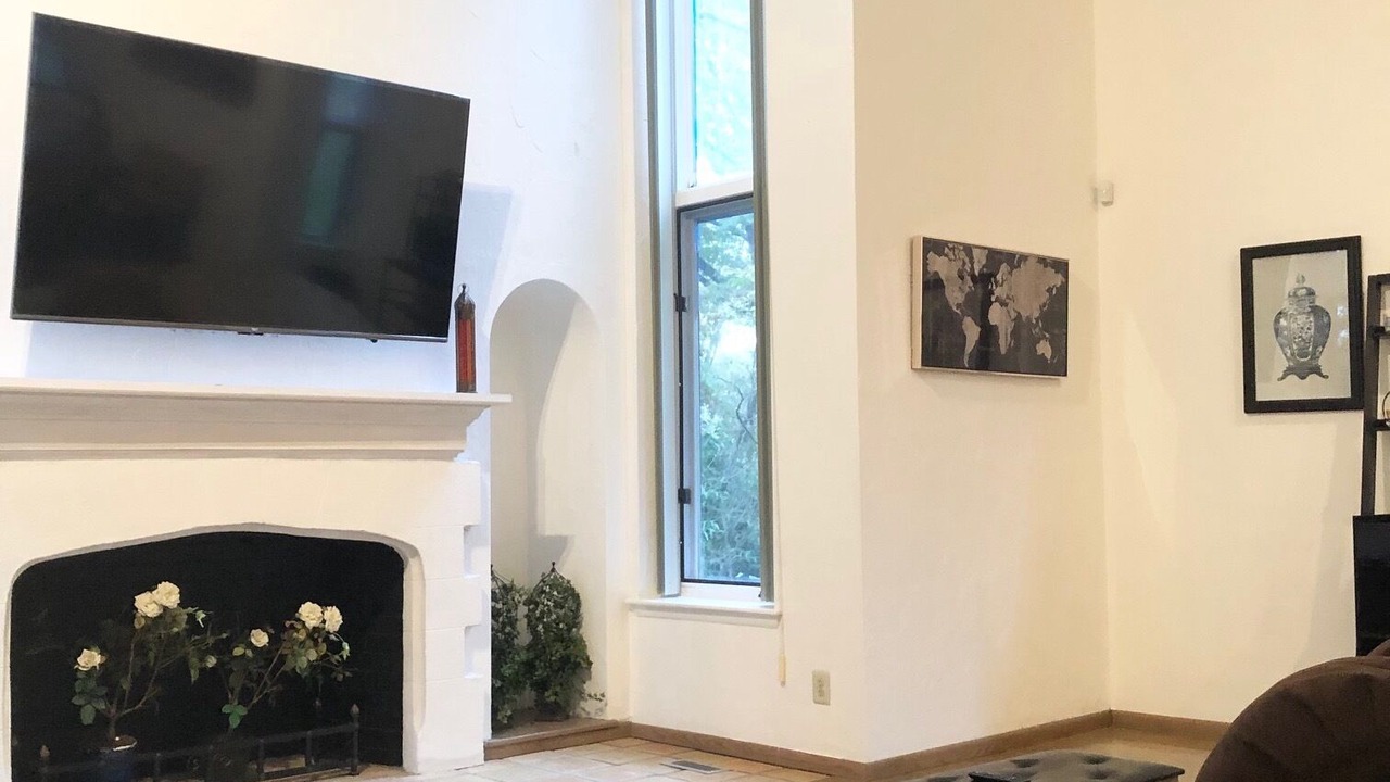Photo of Livingroom in Penn Wynne