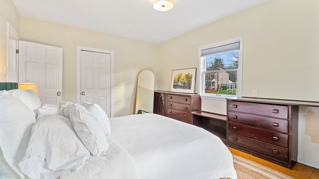 Photo of Bedroom in Zelienople