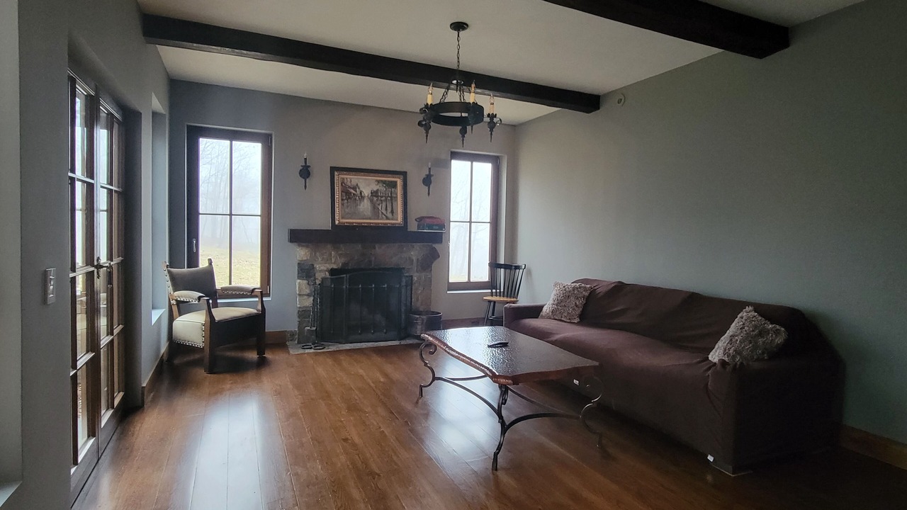 Photo of Livingroom in Garrison
