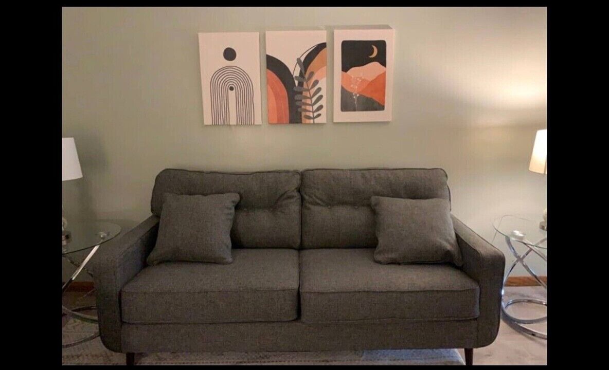 Photo of Livingroom in Masury