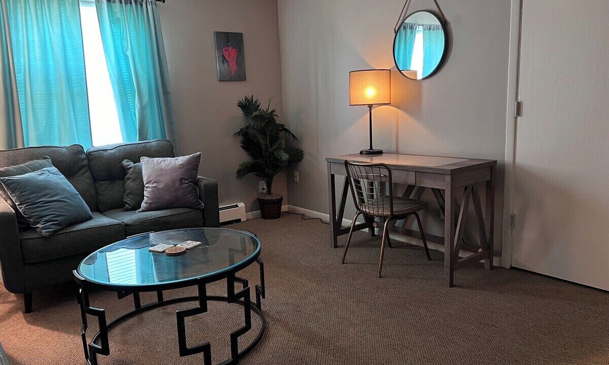 Photo of Livingroom in Masury