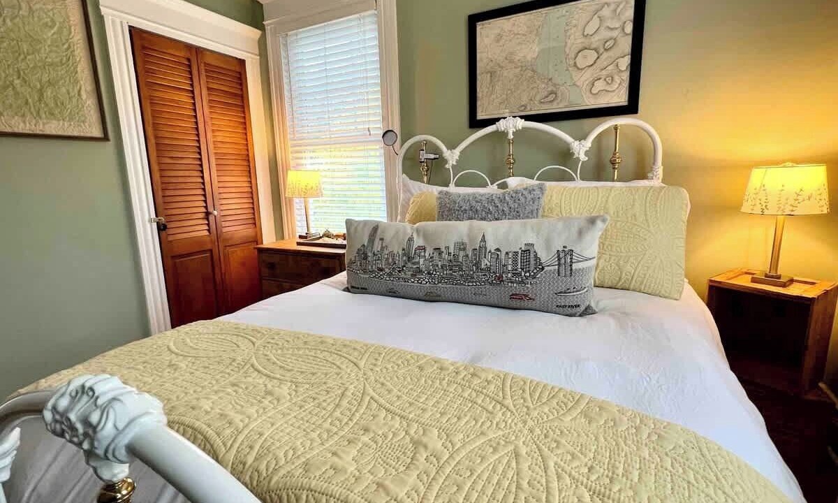 Photo of Bedroom in Firthcliffe