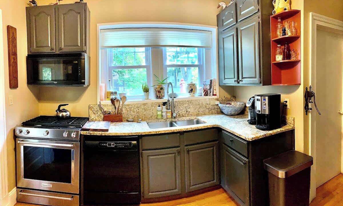 Photo of Kitchen in Firthcliffe