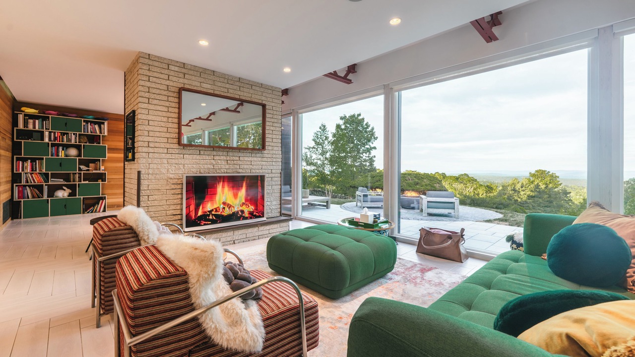 Photo of Livingroom in Middle Hope