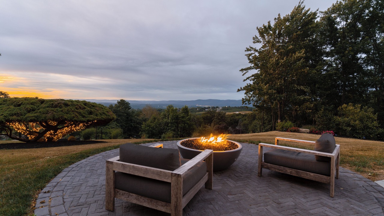 Photo of Patio Balcony in Middle Hope