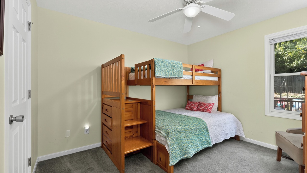 Photo of Bedroom in Aurora