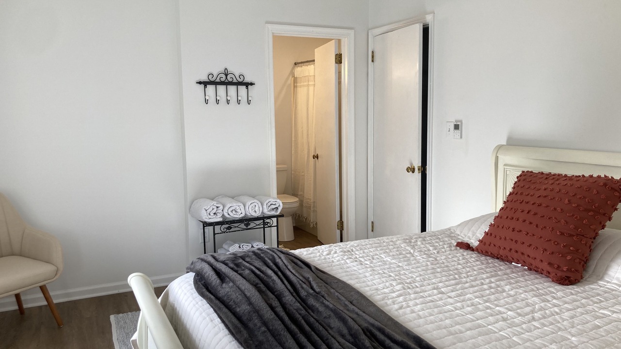 Photo of Bedroom in Mount Aetna