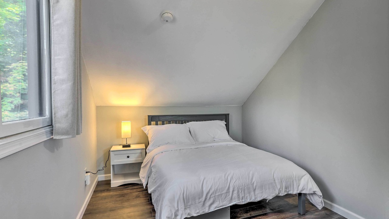 Photo of Bedroom in Vernon
