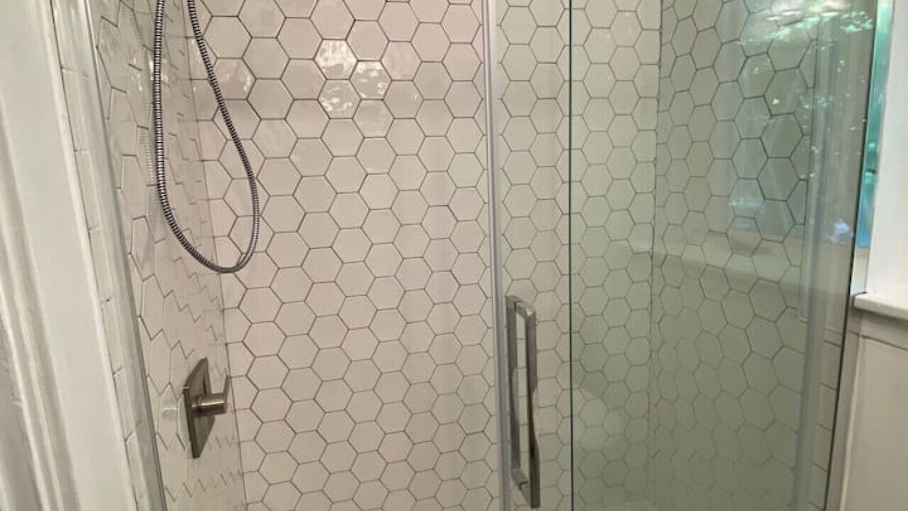 Photo of Bathroom in Point Breeze