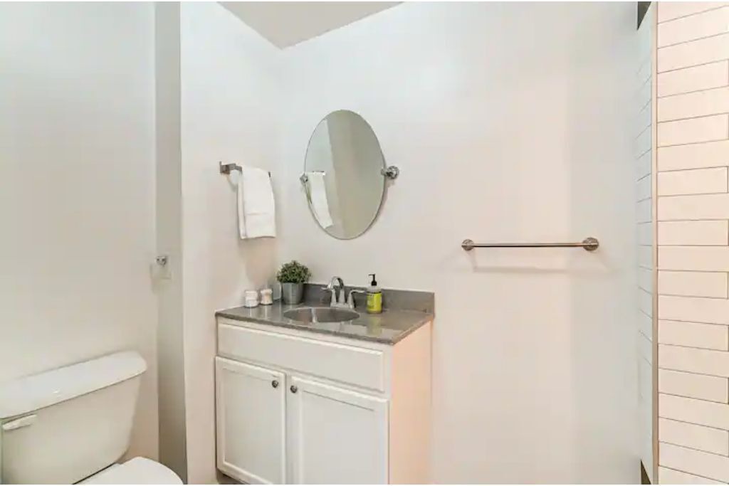 Photo of Bathroom in Central Business District