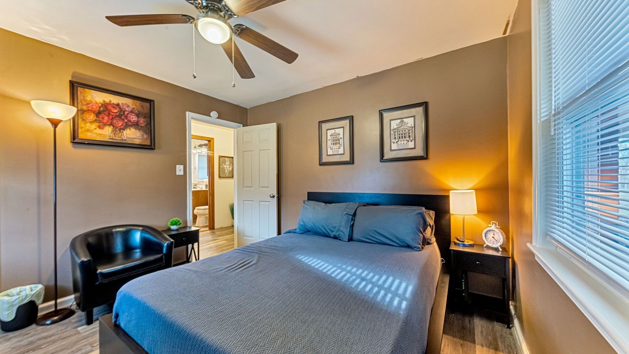 Photo of Bedroom in Monaca