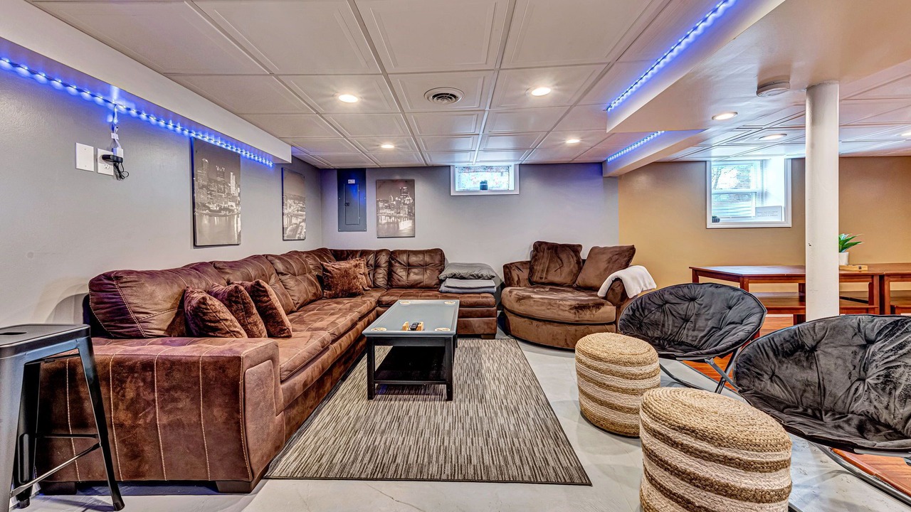 Photo of Livingroom in Monaca