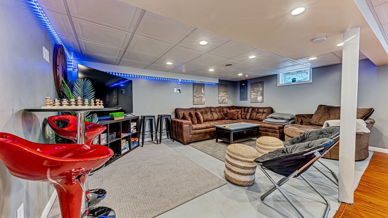 Photo of Livingroom in Monaca