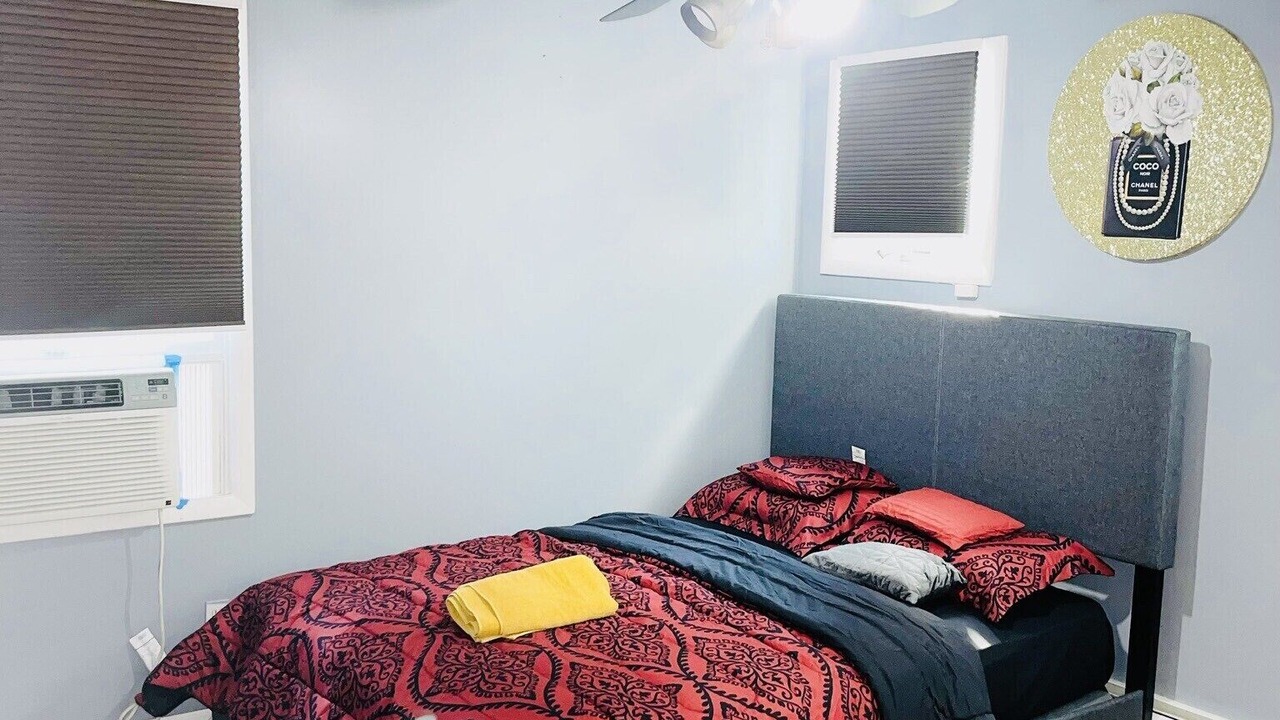 Photo of Bedroom in Lower Vailsburg