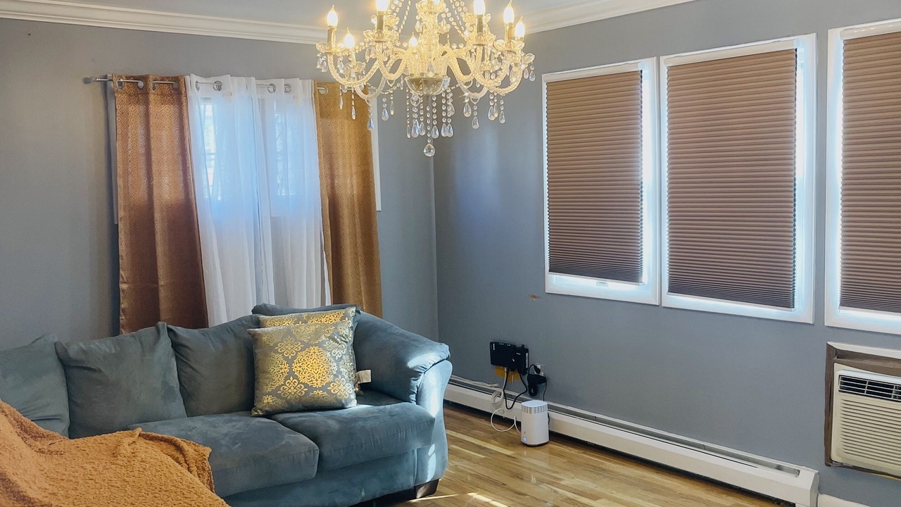 Photo of Livingroom in Lower Vailsburg