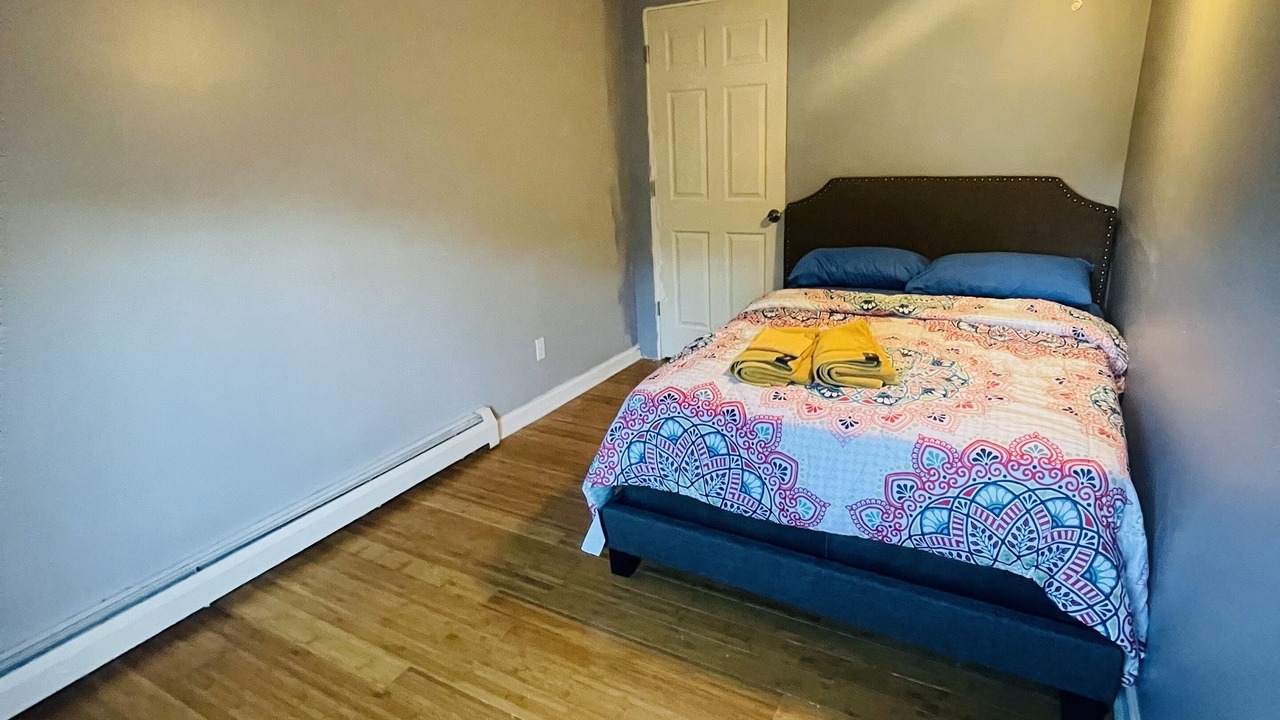 Photo of Bedroom in Lower Vailsburg