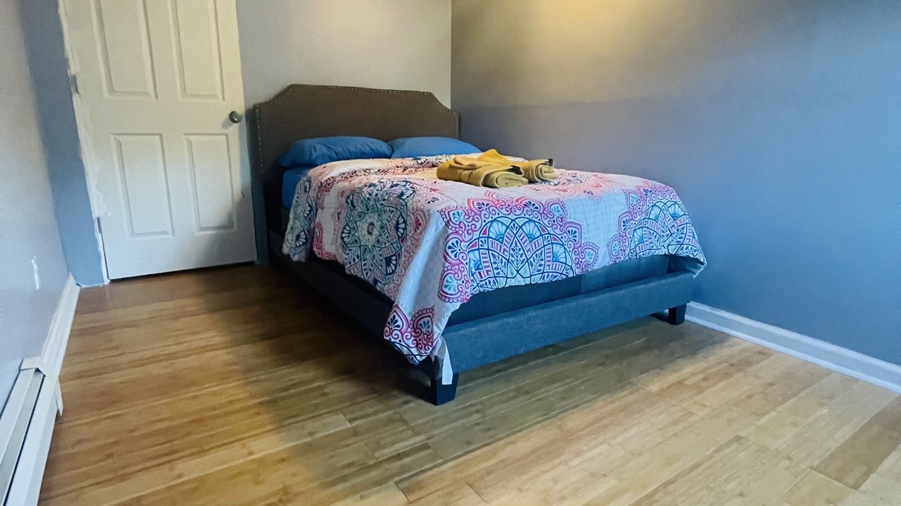 Photo of Bedroom in Lower Vailsburg