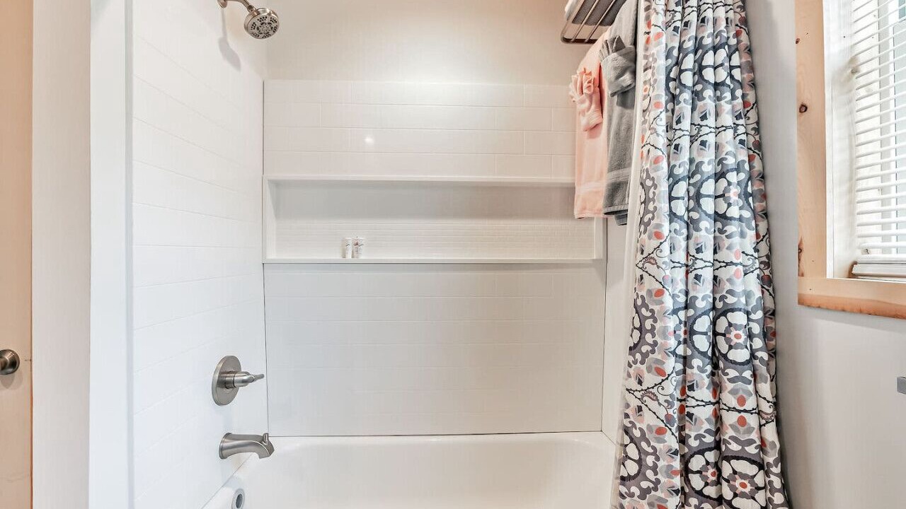 Photo of Bathroom in Wardensville