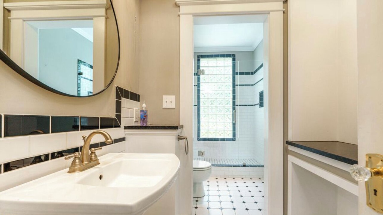 Photo of Bathroom in Clinton