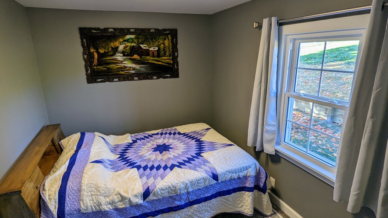 Photo of Bedroom in Millersburg