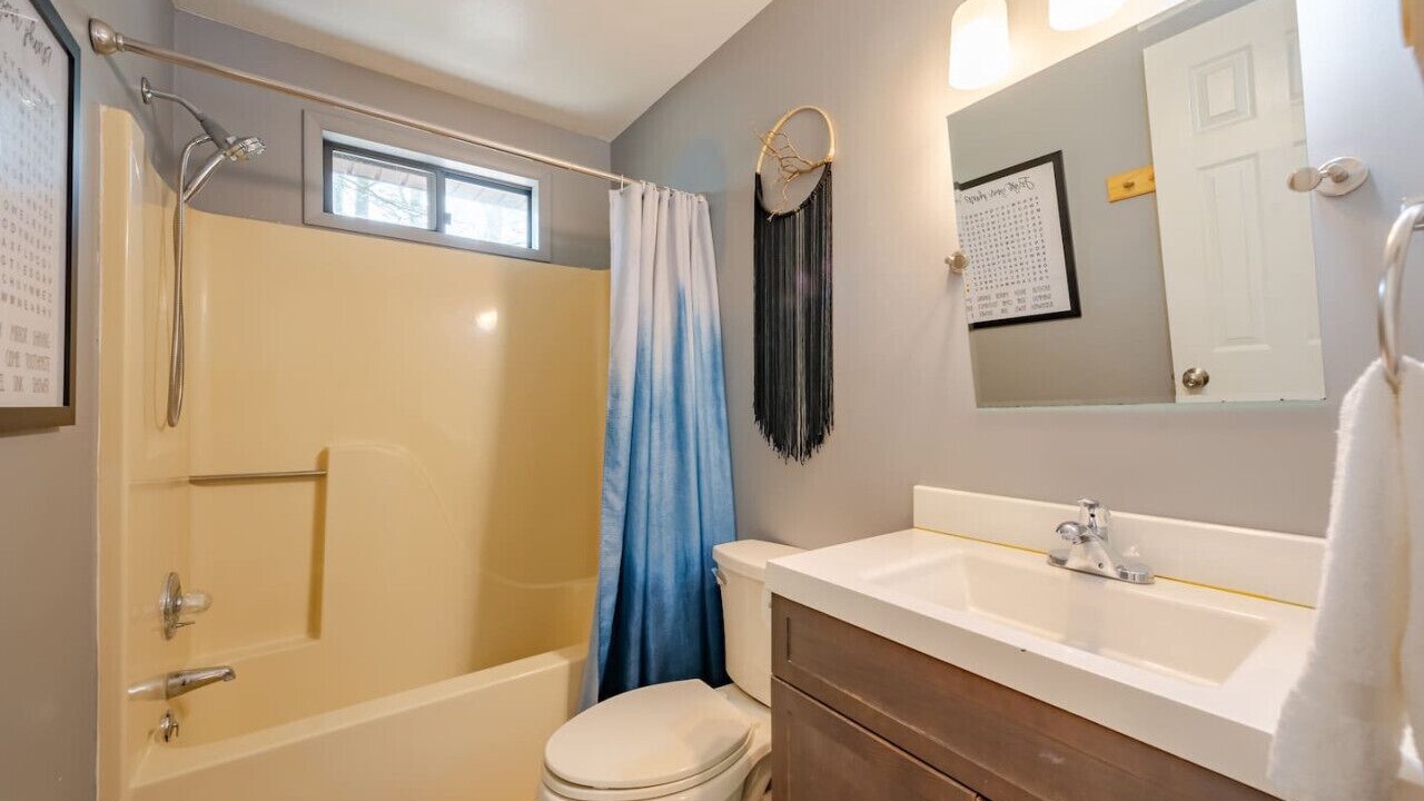 Photo of Bathroom in Wallenpaupauk Lake Estates