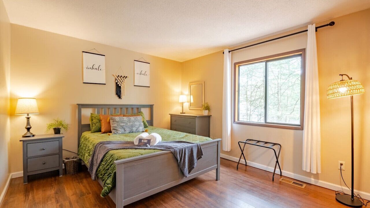 Photo of Bedroom in Wallenpaupauk Lake Estates