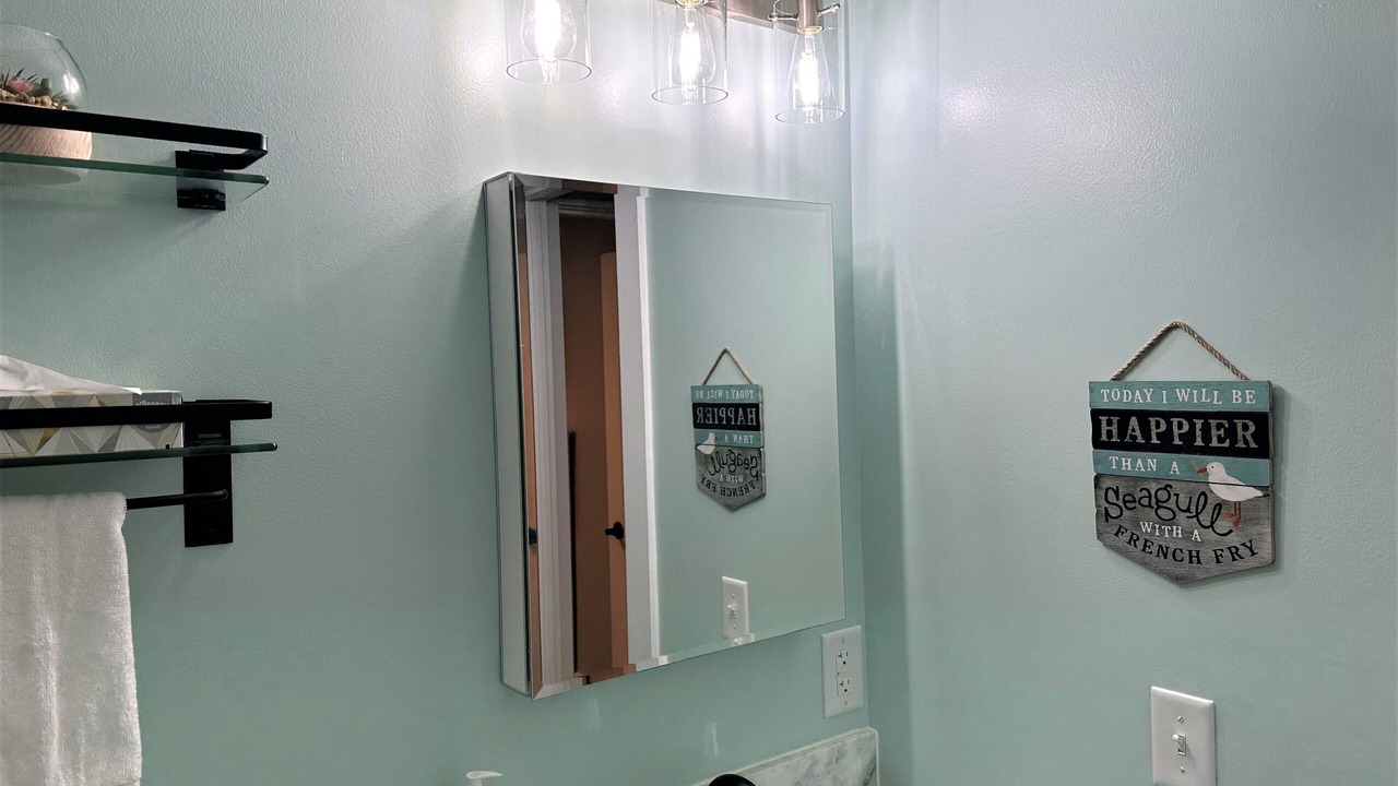 Photo of Bathroom in Oak Harbor