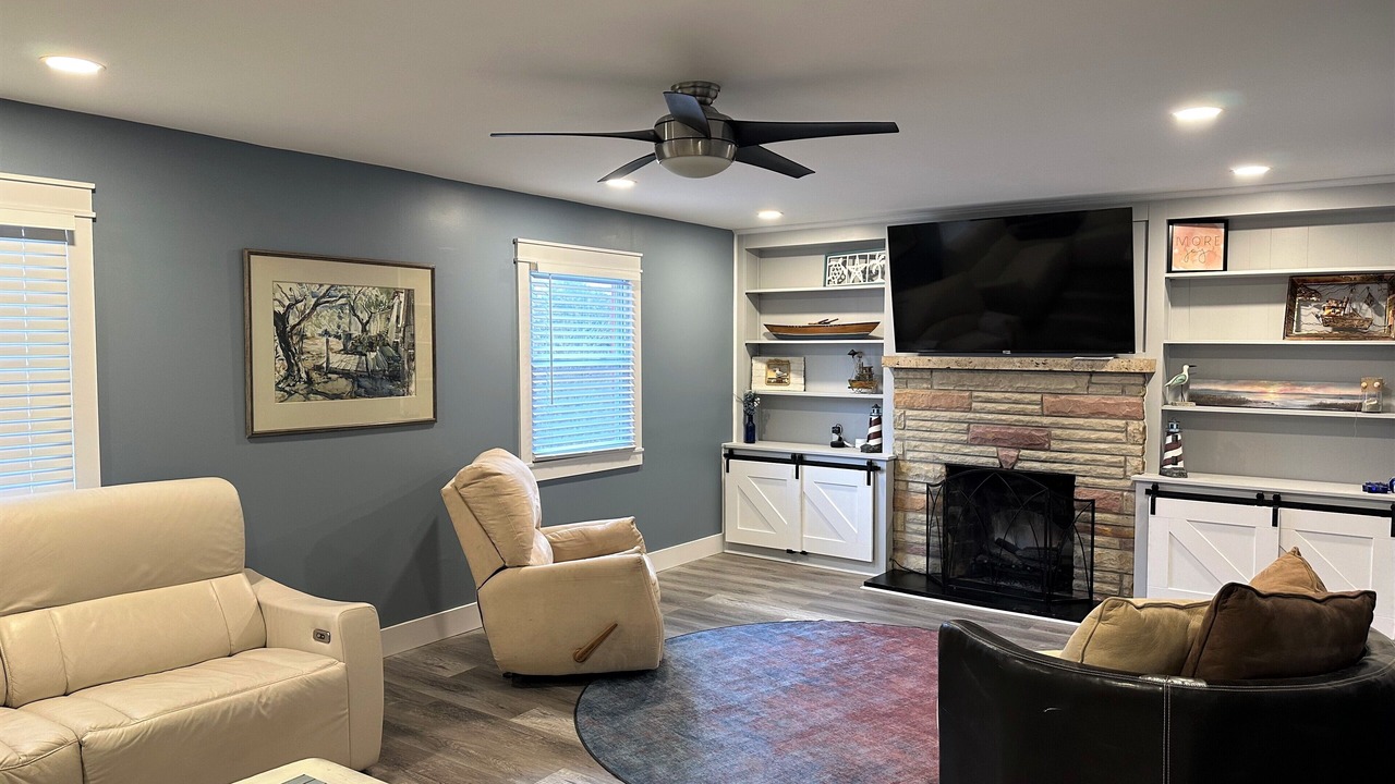 Photo of Livingroom in Oak Harbor