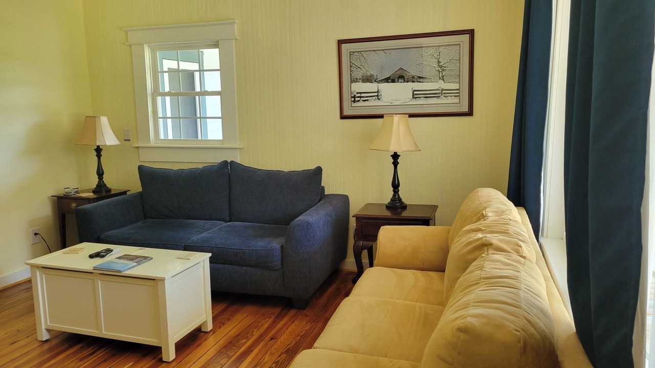Photo of Livingroom in Roseland