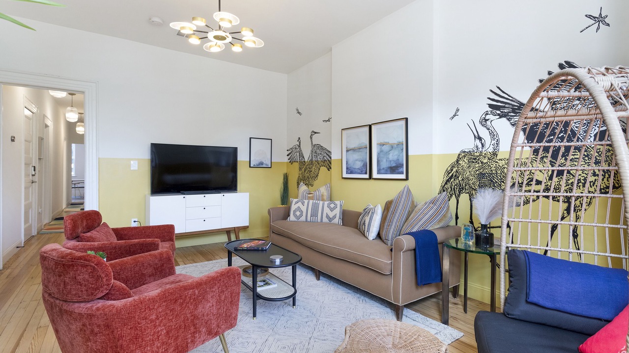 Photo of Livingroom in McGinley Square