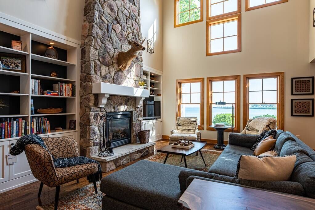 Photo of Livingroom in Huron