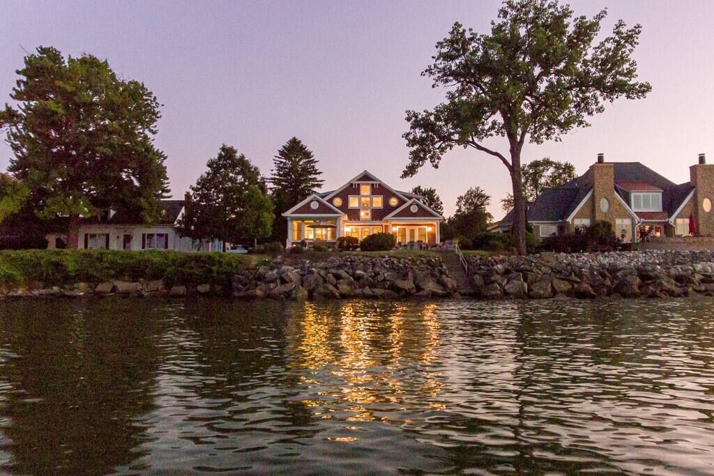 Photo of Outdoor in Huron