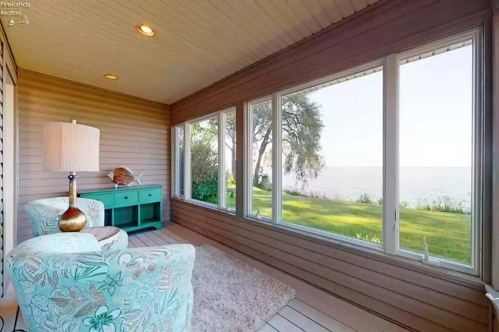 Photo of Outdoor in Huron