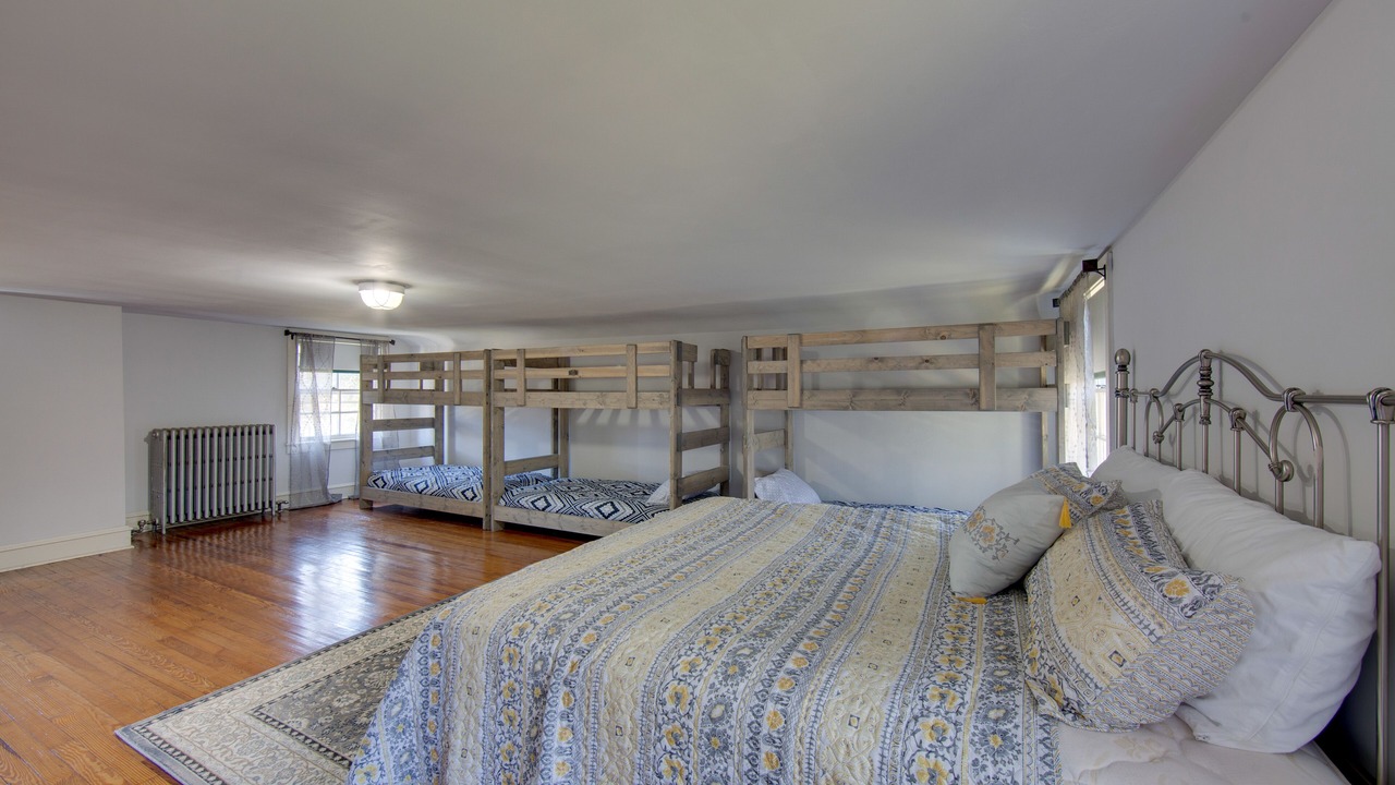 Photo of Bedroom in Sinking Spring