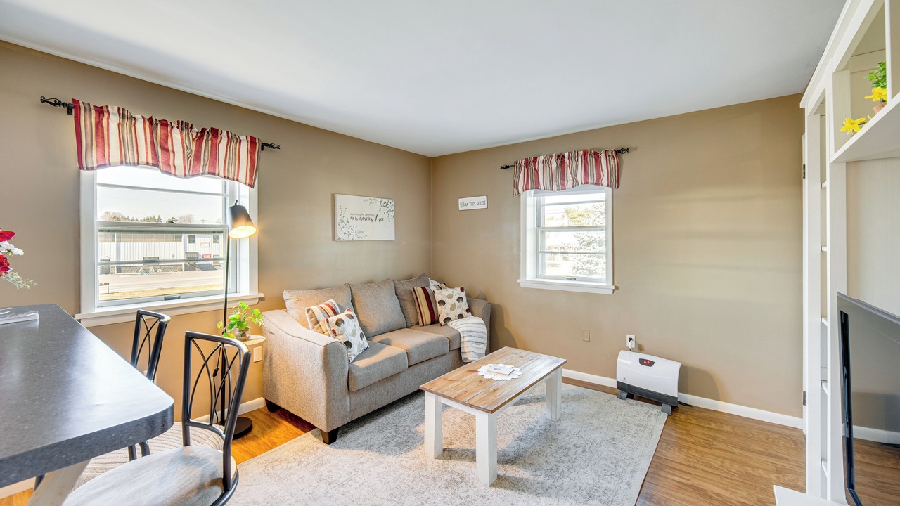 Photo of Bedroom in Gap