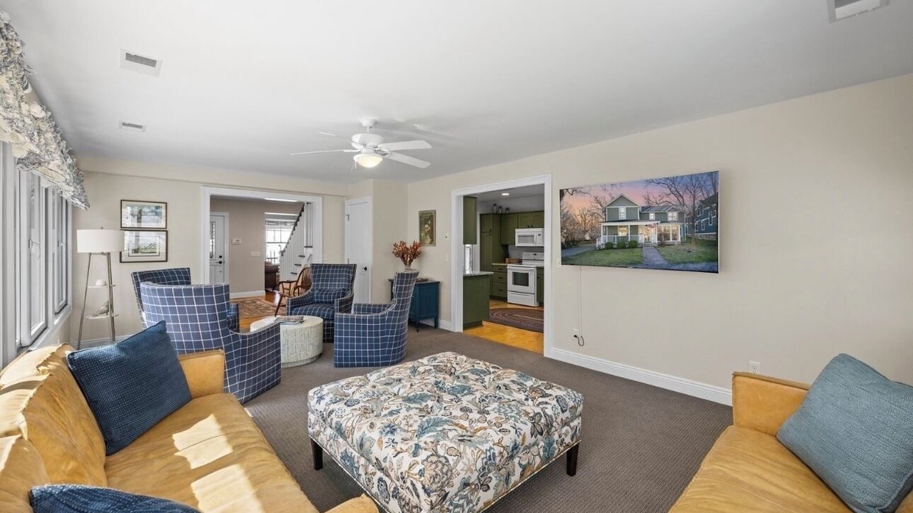Photo of Livingroom in Lakeside