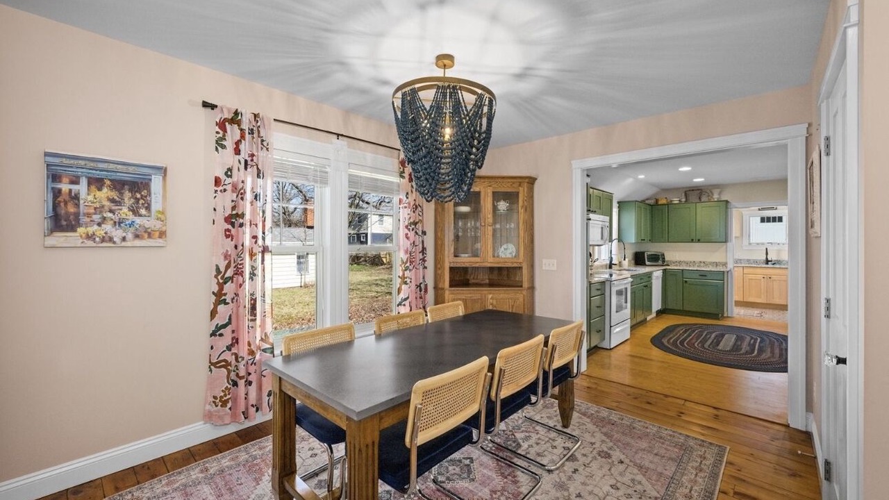 Photo of Livingroom in Lakeside