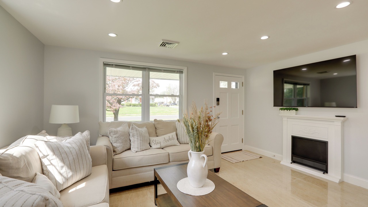 Photo of Livingroom in Abington