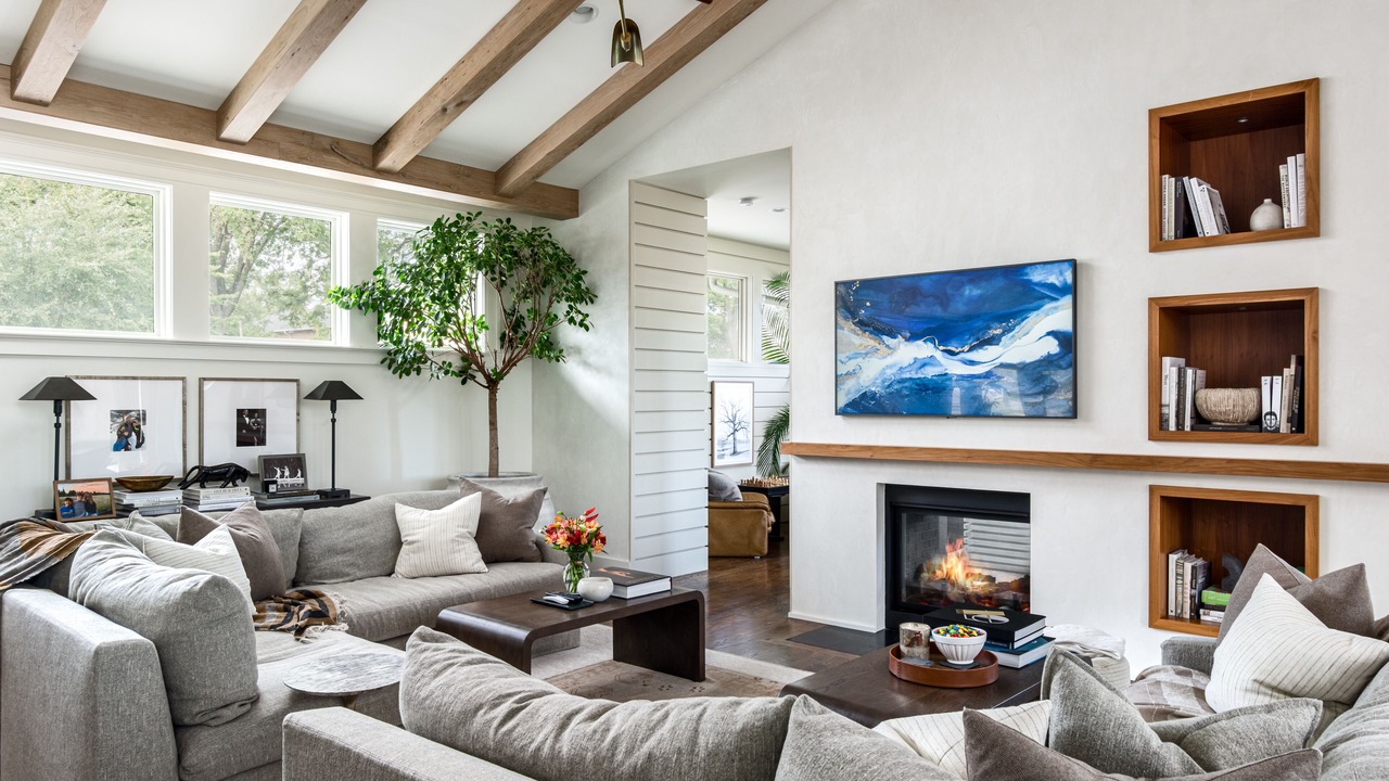 Photo of Livingroom in Belmont - Hillsboro