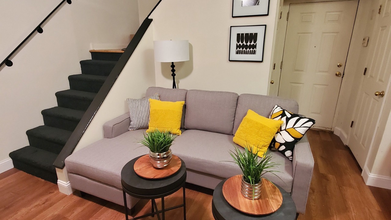 Photo of Livingroom in Fairmount