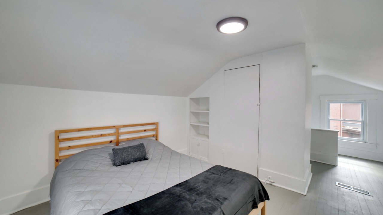 Photo of Bedroom in Wilkinsburg