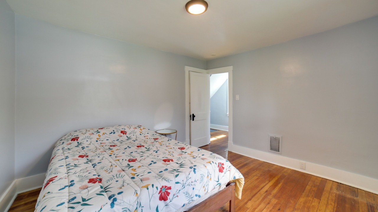 Photo of Bedroom in Wilkinsburg