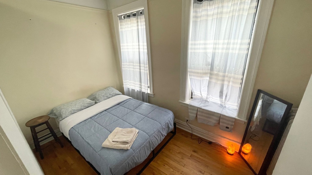 Photo of Bedroom in Inwood
