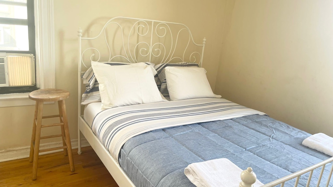 Photo of Bedroom in Inwood