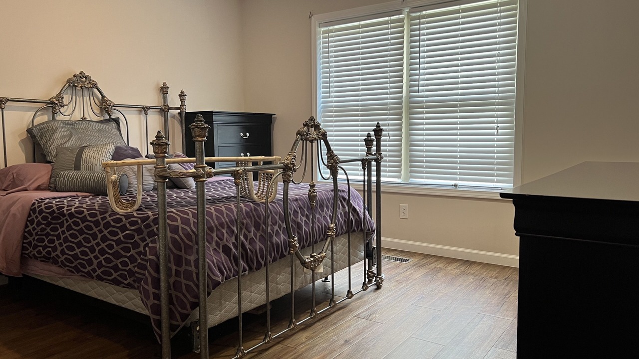 Photo of Bedroom in Spring Hill